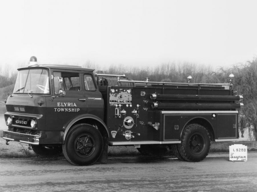  GMC L5000 Seagrave Firetruck 1964 года  (фото 2 из 2)